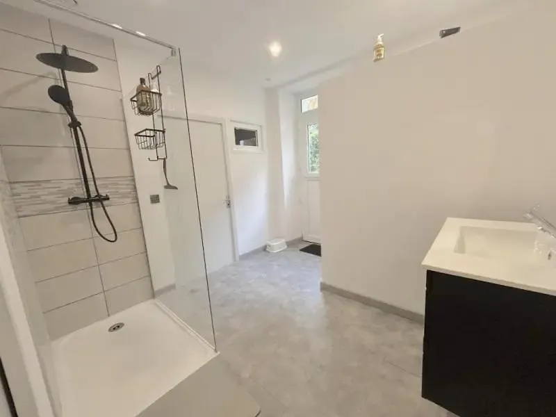 Chambre Dans Une Maison Calme Et Conviviale Inzinzac-Lochrist 0*,  France
